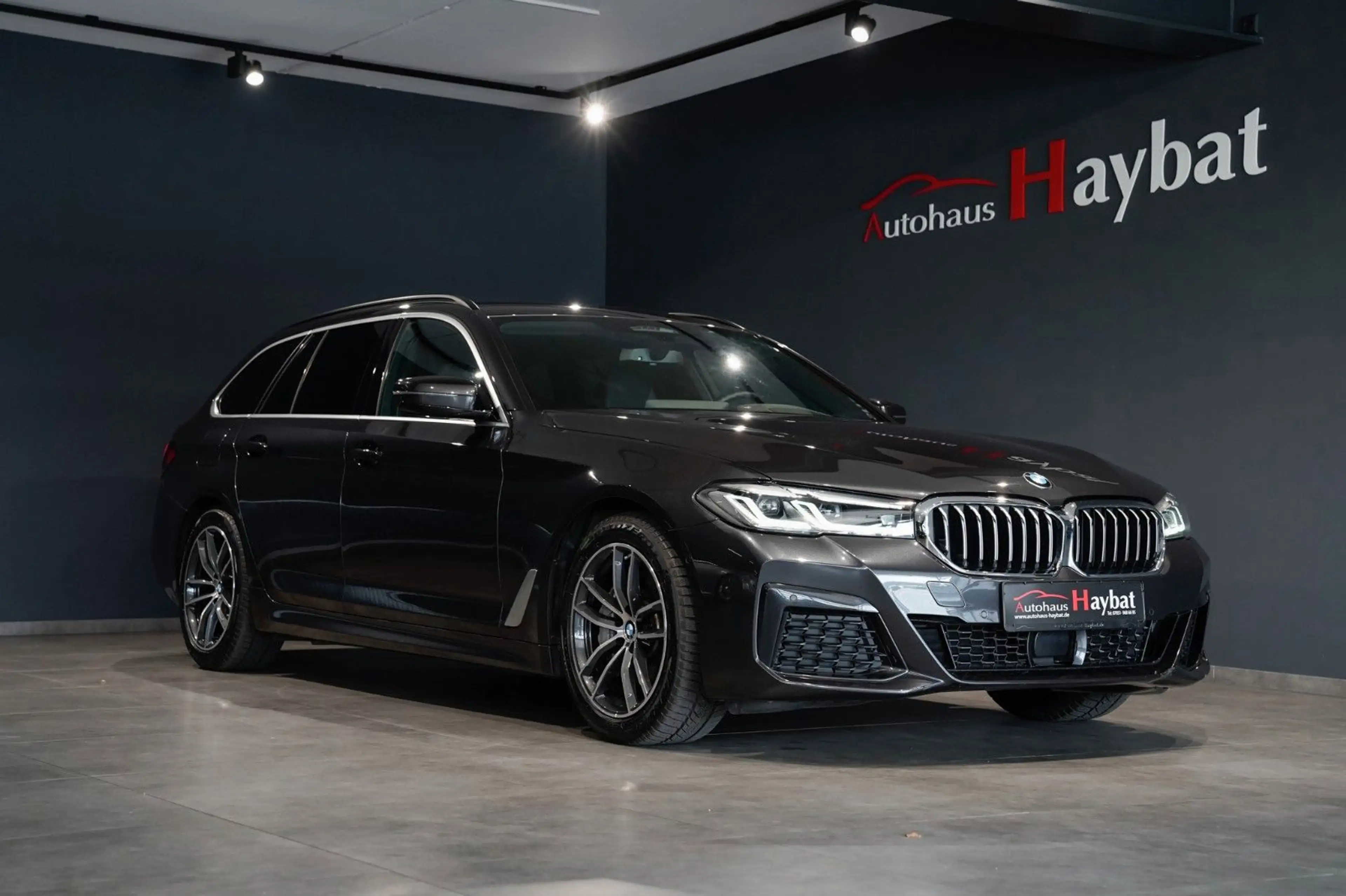 BMW 540 d xDrive Touring M Sport Nappa-HuD-Kamera