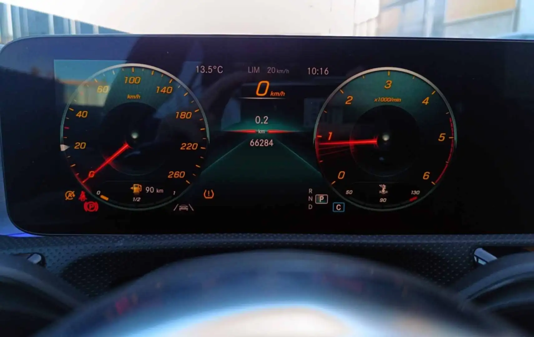 Mercedes-Benz A 180 -CLASS 1.5 D 5P Zwart - 2