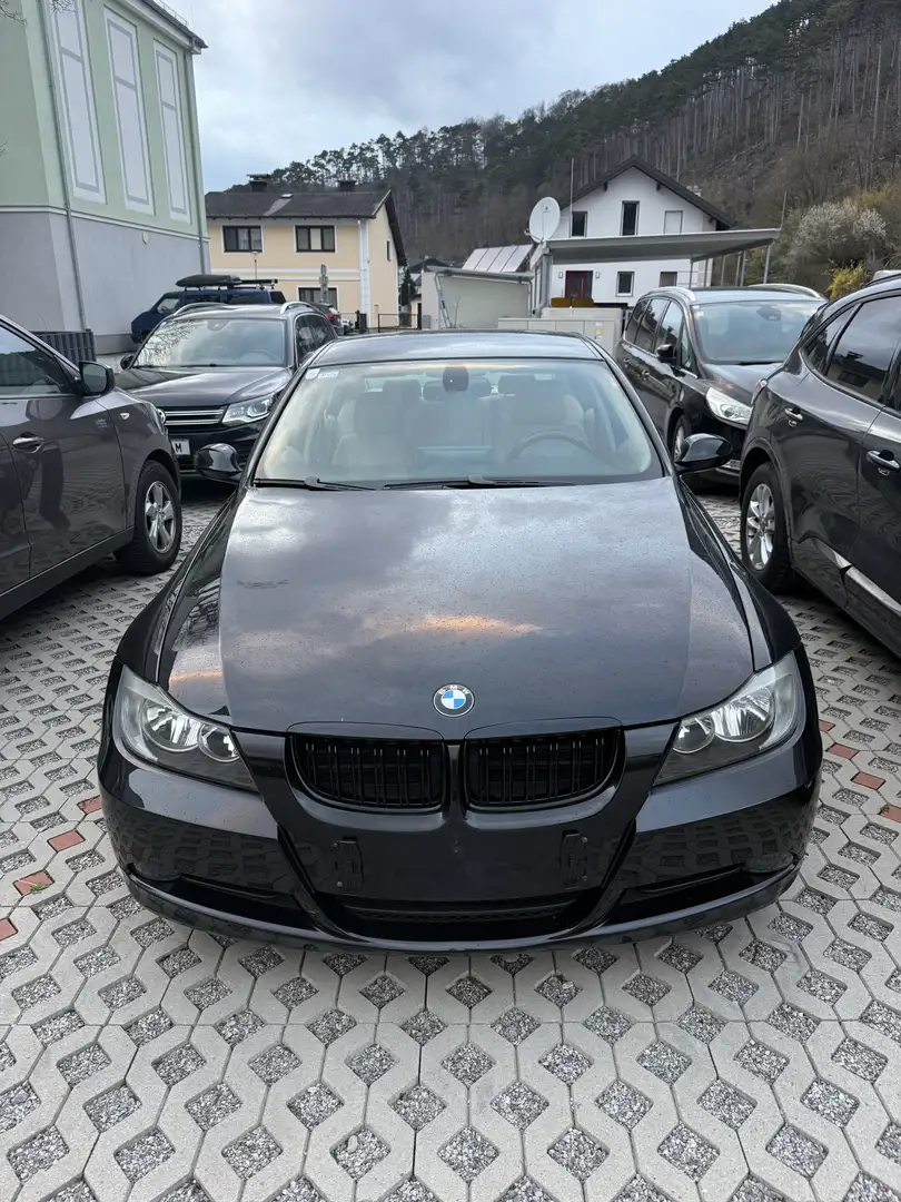 BMW 318 318i Österreich-Paket - 1