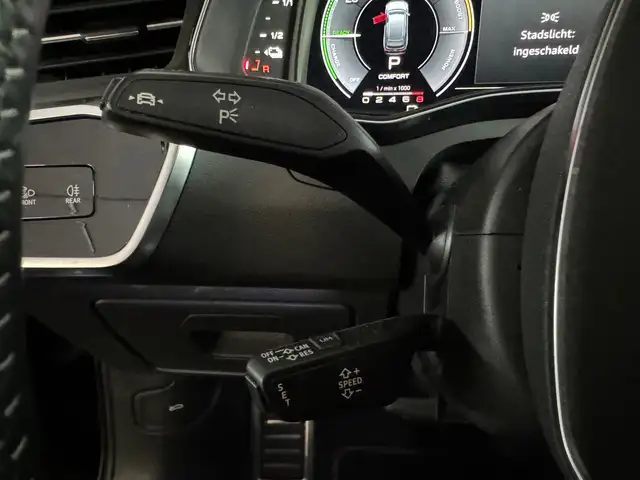 Audi A6 view 11