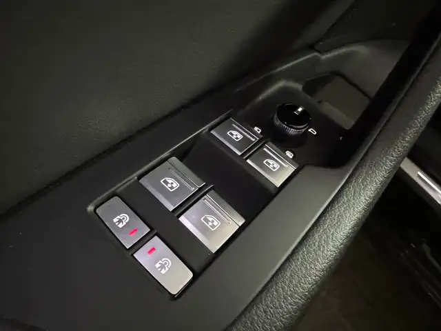 Audi A6 view 14