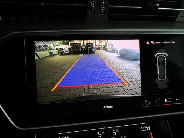 Audi A6 view 15