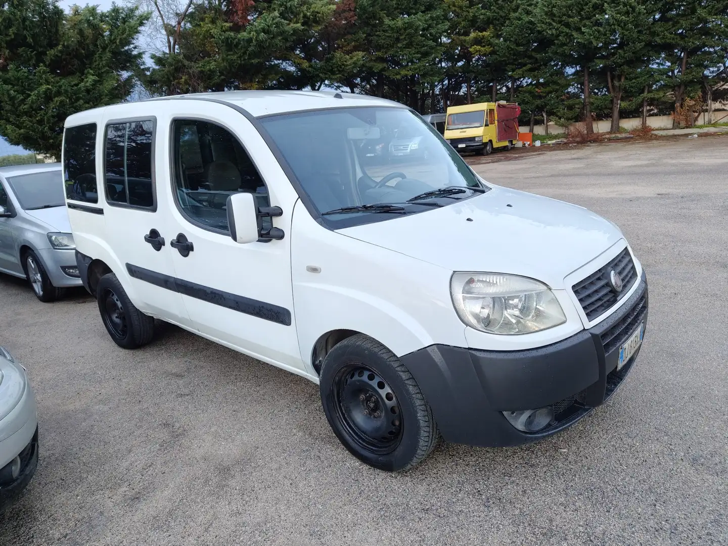 Fiat Doblo 1.9 mjt Active vetrato - 1