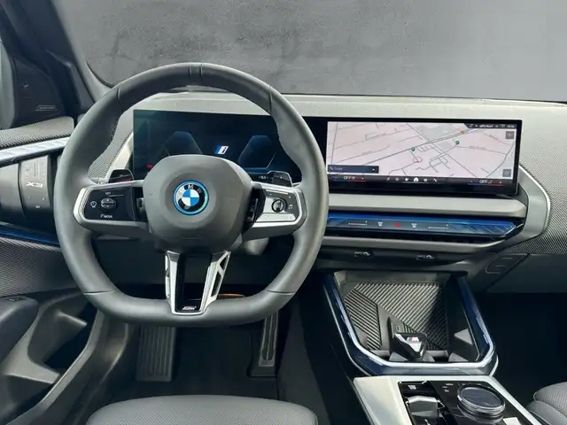 BMW X3 view 10