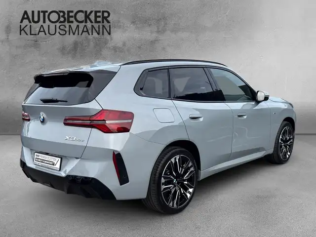 BMW X3 view 2
