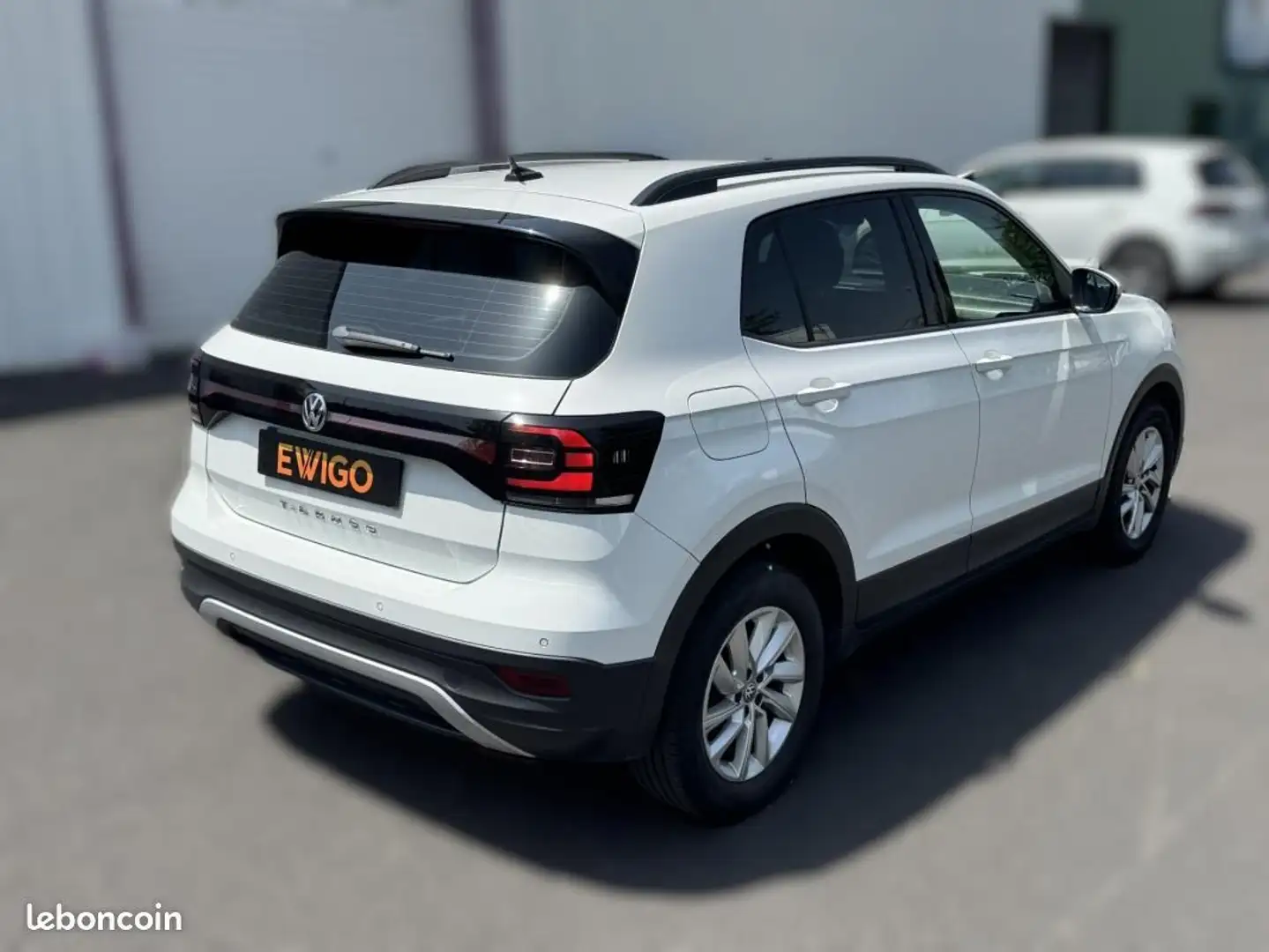 Volkswagen T-Cross 1.6 TDI 95 LOUNGE BUSINESS- RADAR AVANT-AR Blanc - 2