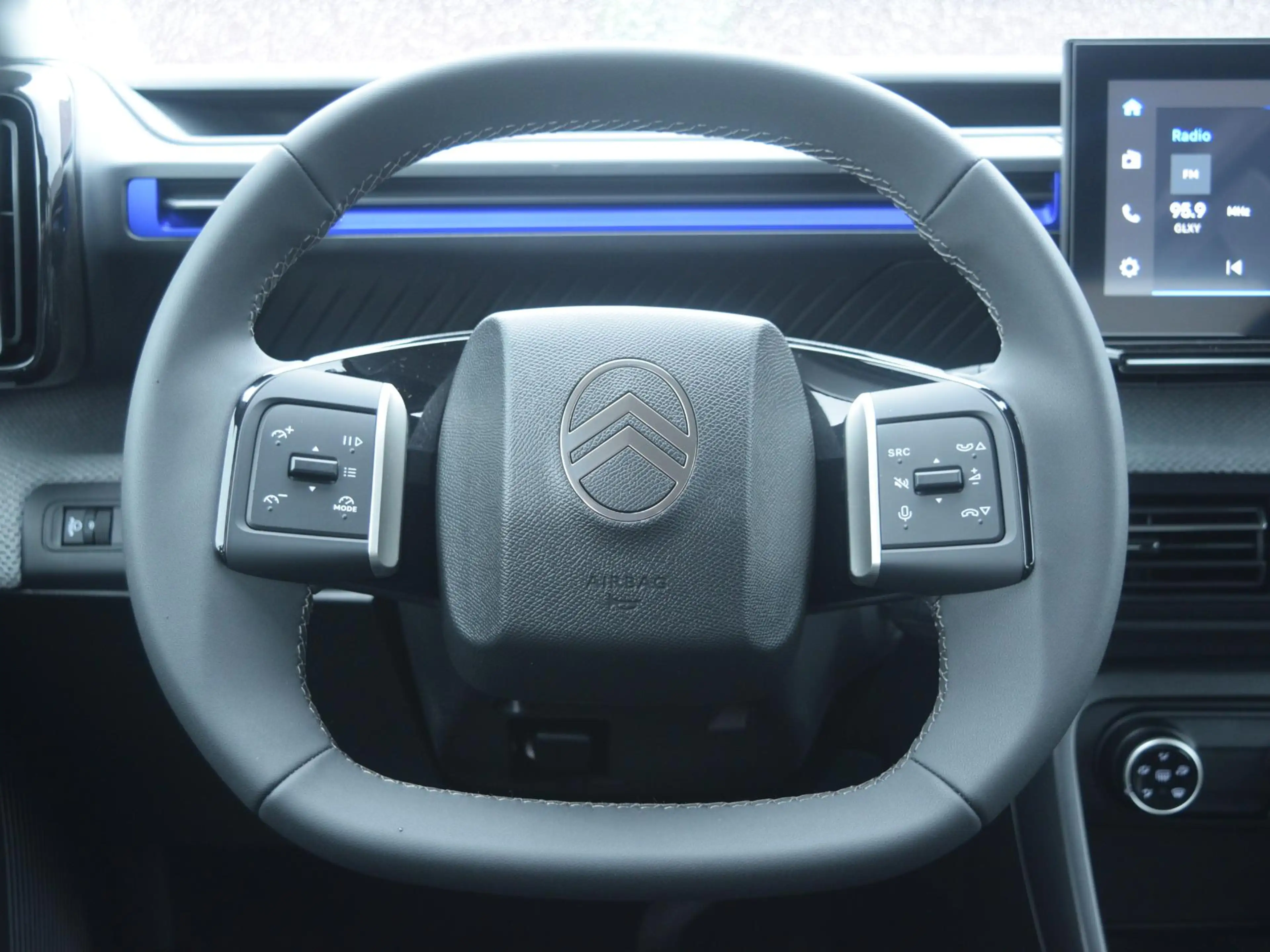 Citroen C3 1.2 Hybrid 110pk Plus — photo 6