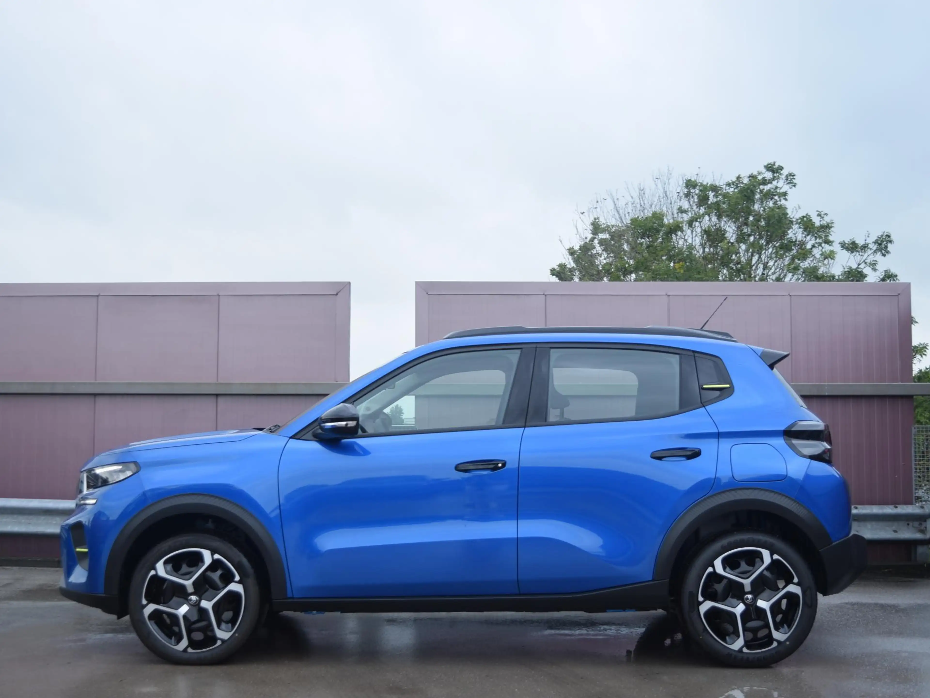 Citroen C3 1.2 Hybrid 110pk Plus — photo 2