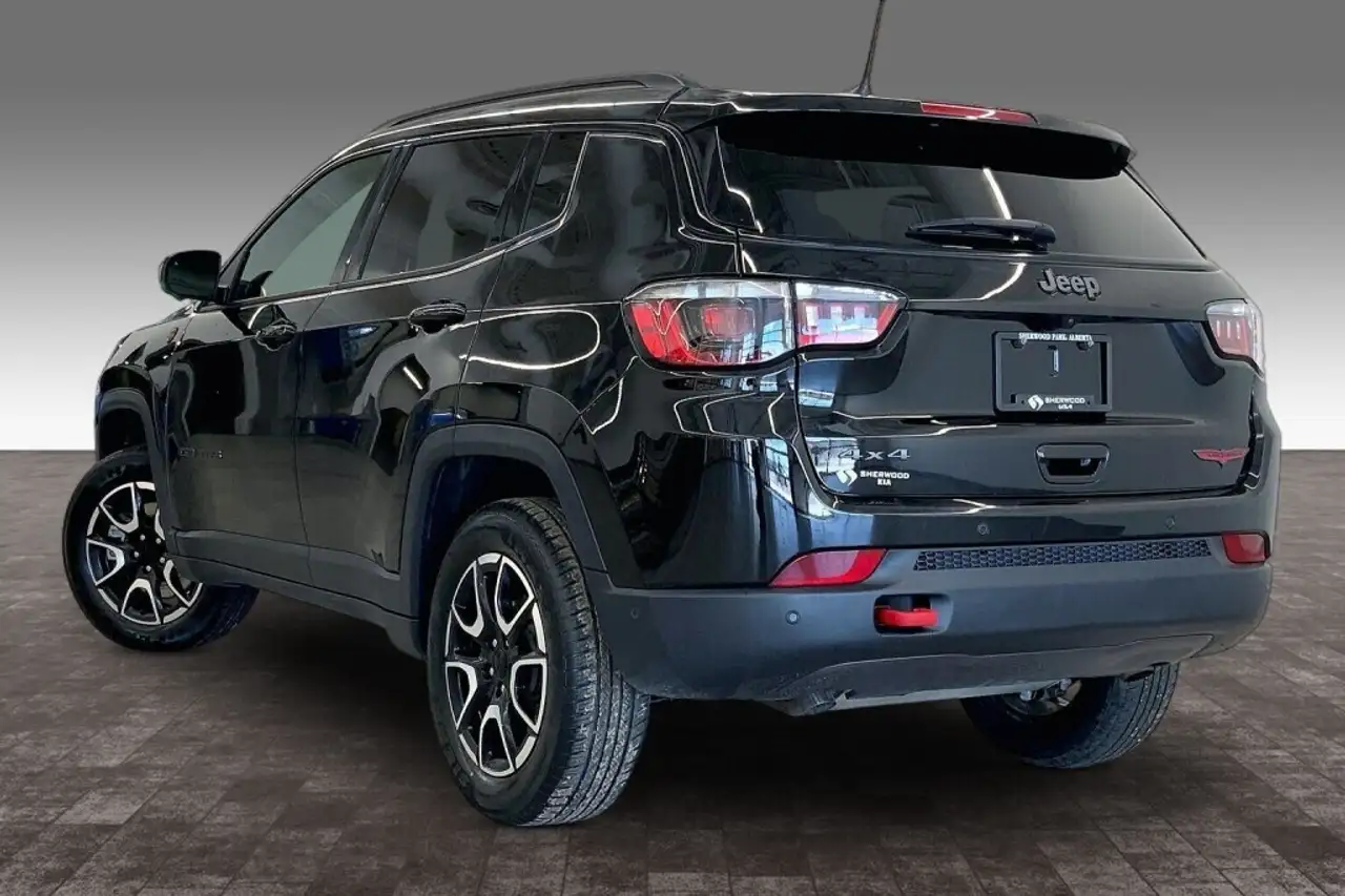 Jeep Compass снимка Jeep Compass
