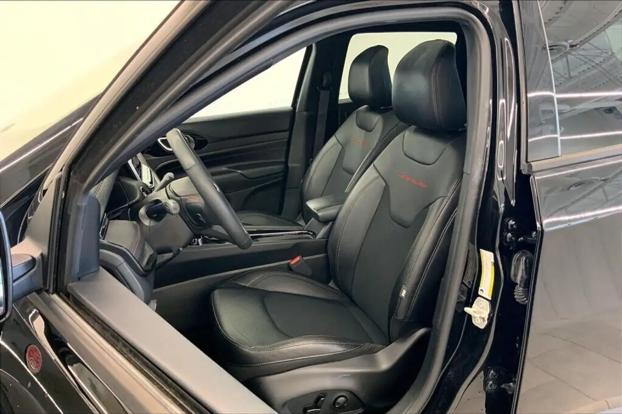 Jeep Compass снимка Jeep Compass