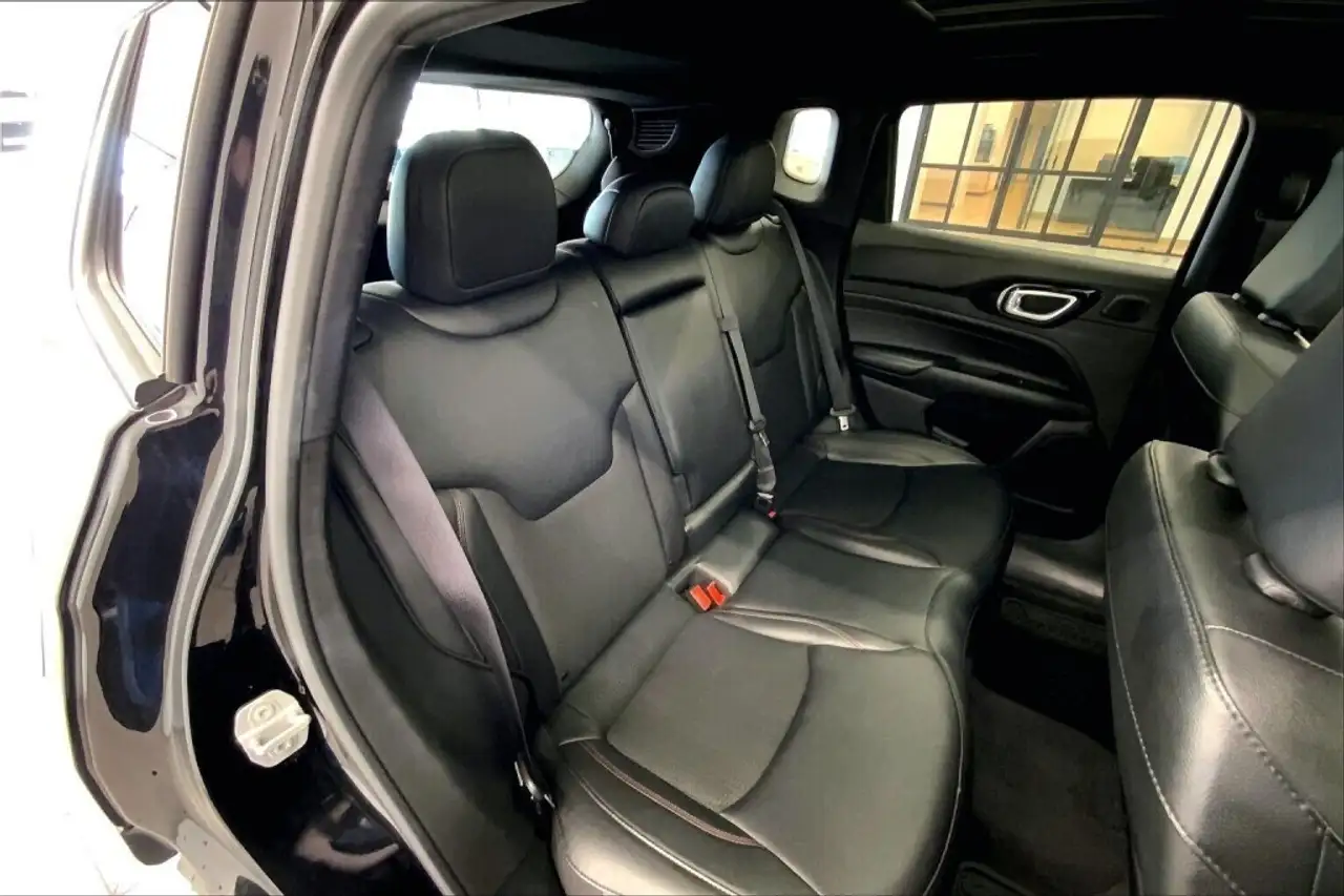 Jeep Compass снимка Jeep Compass