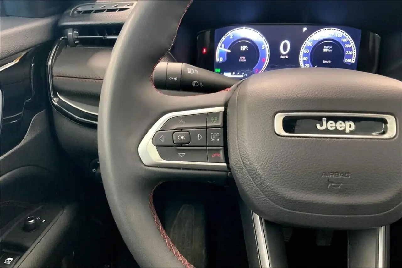 Jeep Compass снимка Jeep Compass