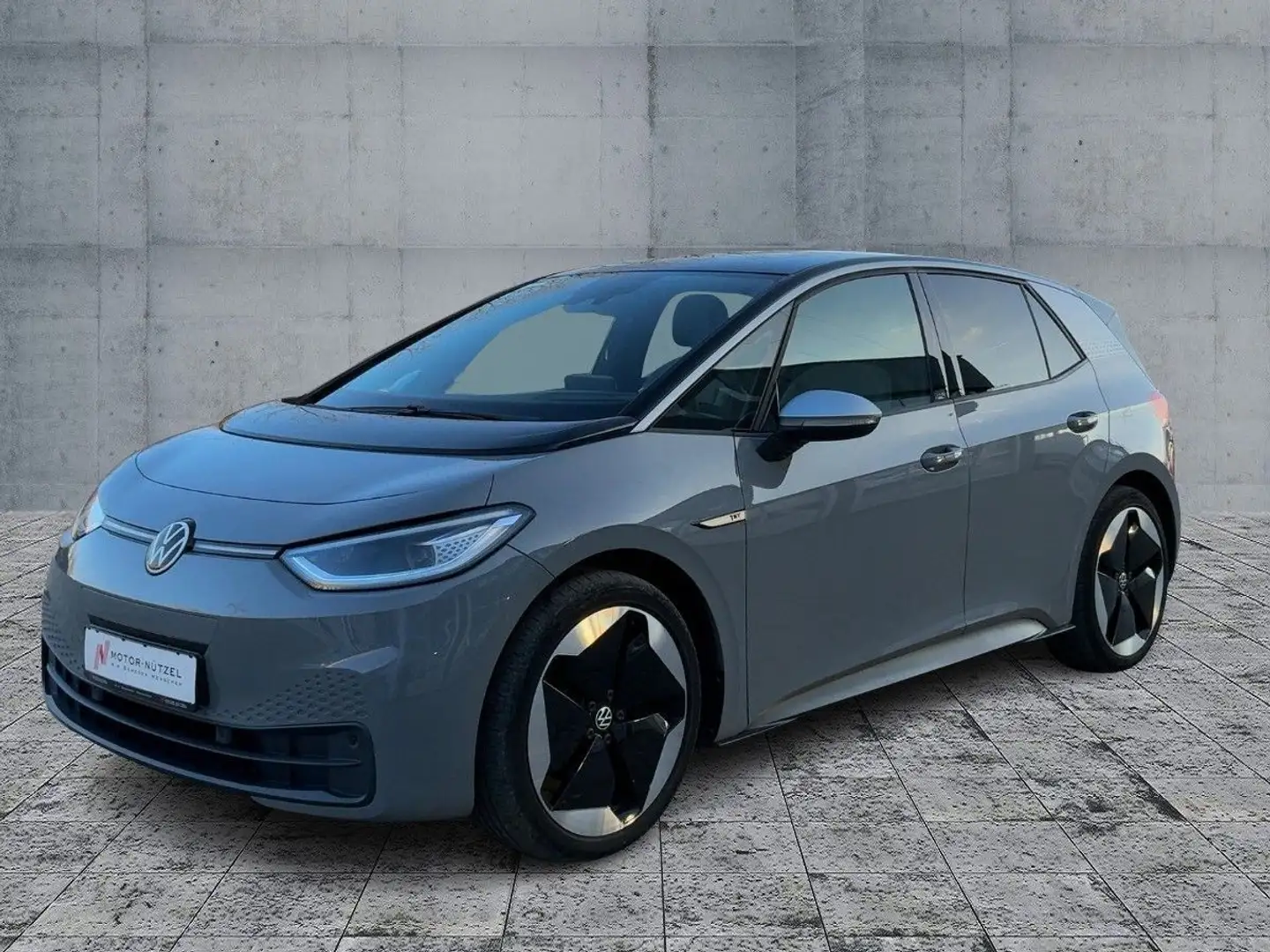 Volkswagen ID.3 150kW Pro 1st MAX EDITION MATRIX+NAVI+PANO Grau - 2