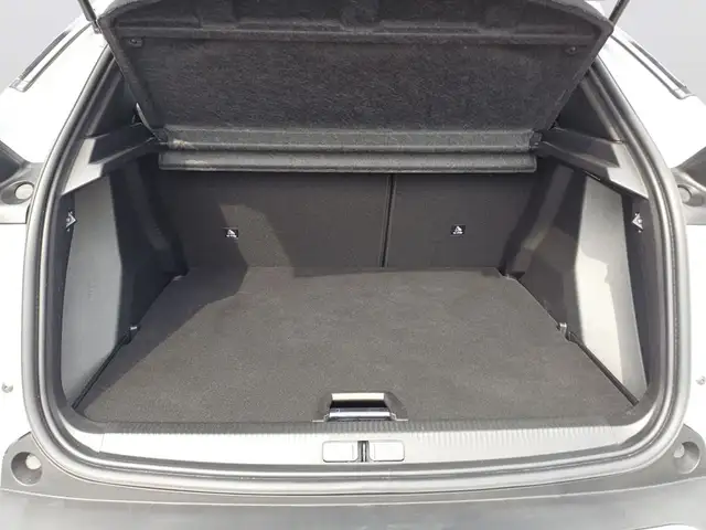 Peugeot 2008 view 7