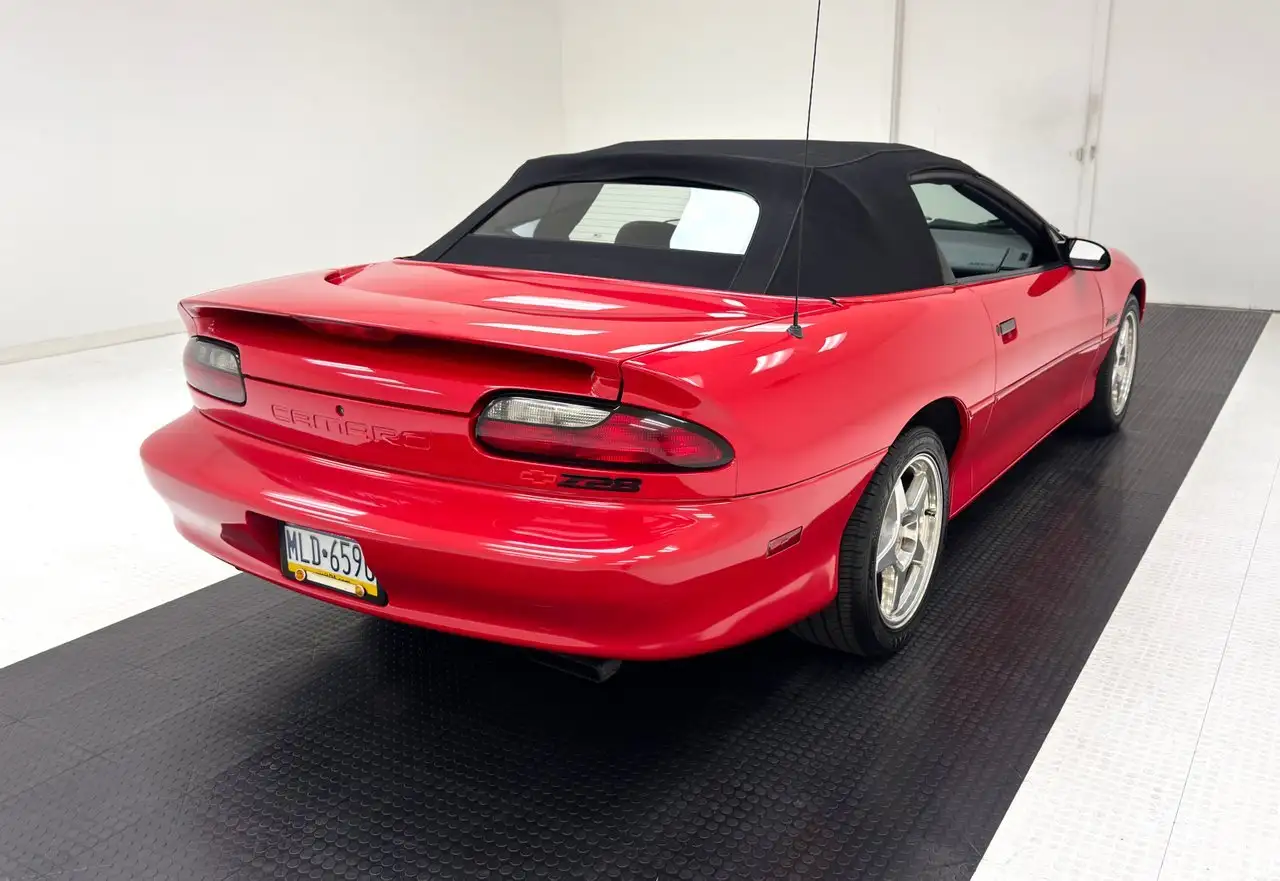 Chevrolet Camaro Z28 Convertible, foto 8