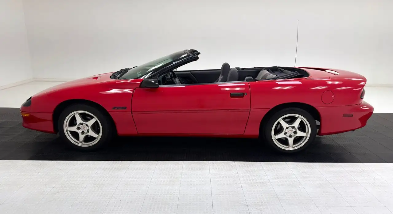 Chevrolet Camaro Z28 Convertible, foto 4