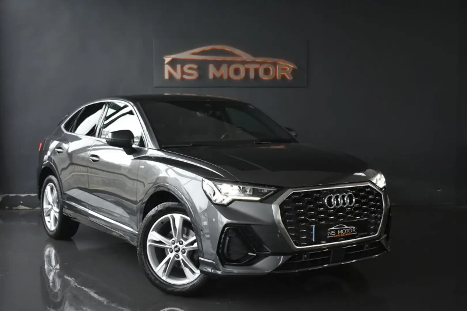 Audi Q3 Sportback 35 TDI S line S tronic Gris - 2