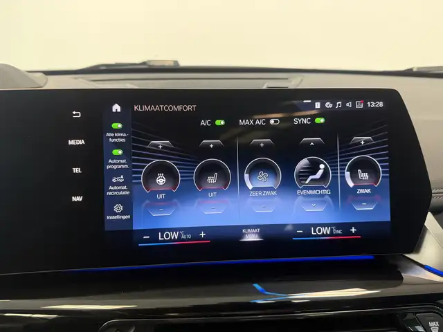 BMW X1 view 21
