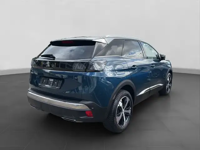 Peugeot 3008 view 5