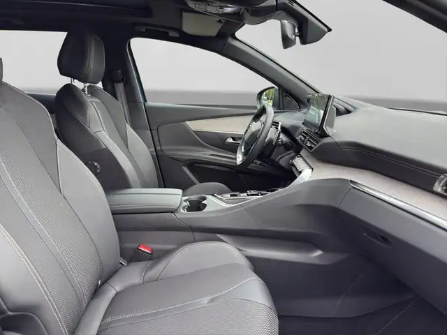 Peugeot 3008 view 9