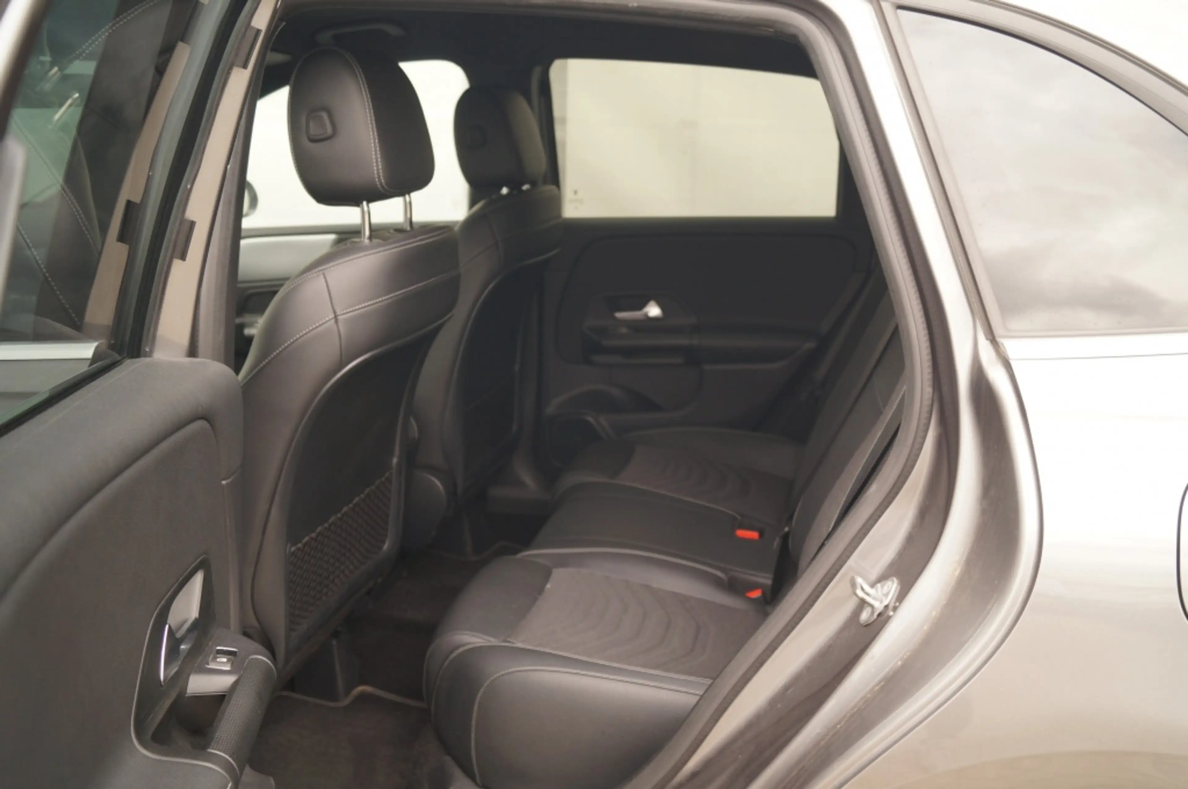 Mercedes-Benz B 250 225pk Automaat Advantage -LED-NAVI-ECC-CAM- — photo 8