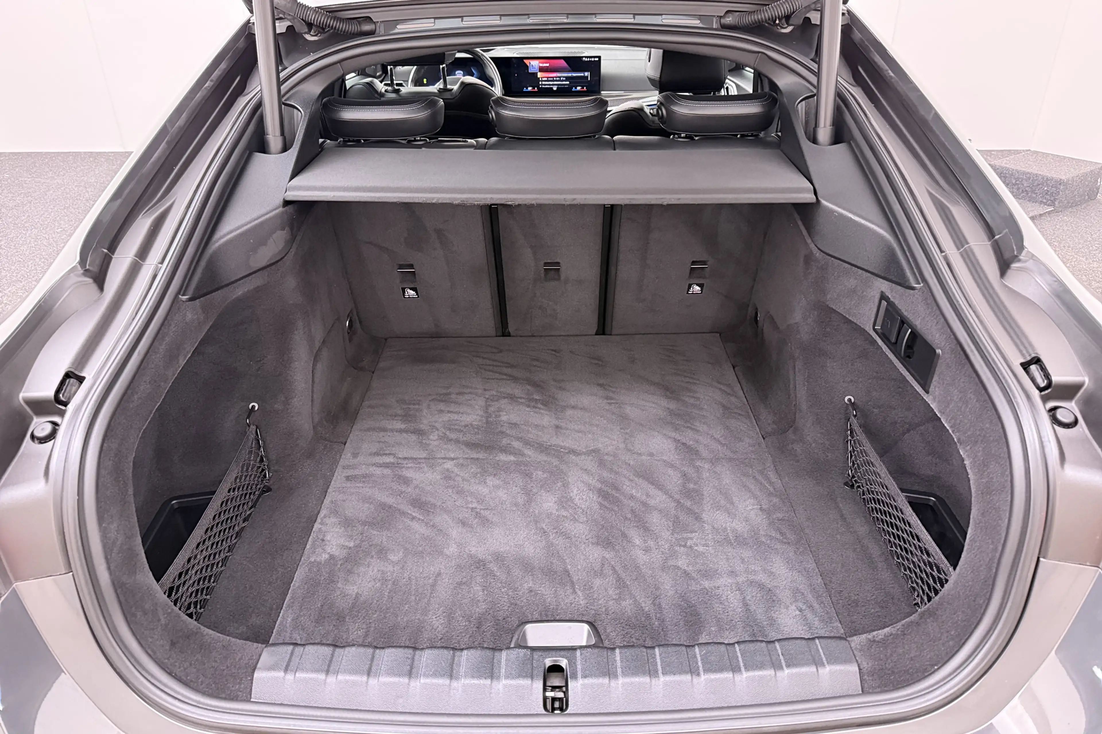 BMW i4 eDrive40 M-Sport Shadow Line 84 kWh (95%SOH) Schui — photo 19