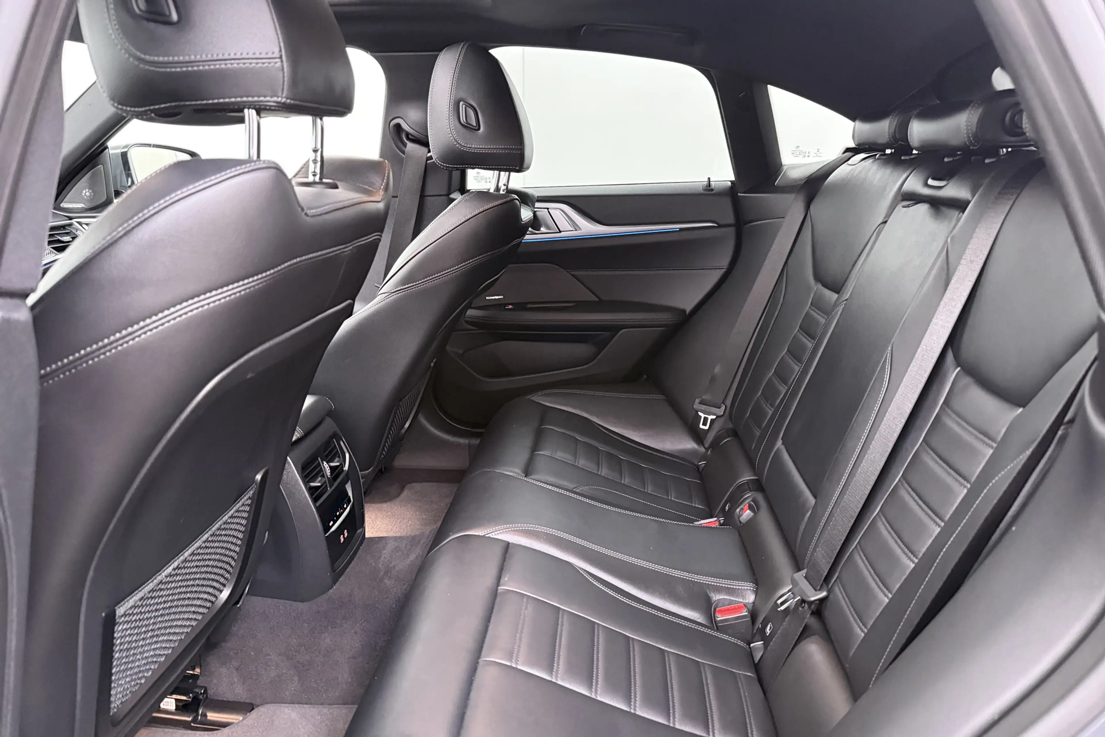 BMW i4 eDrive40 M-Sport Shadow Line 84 kWh (95%SOH) Schui — photo 18
