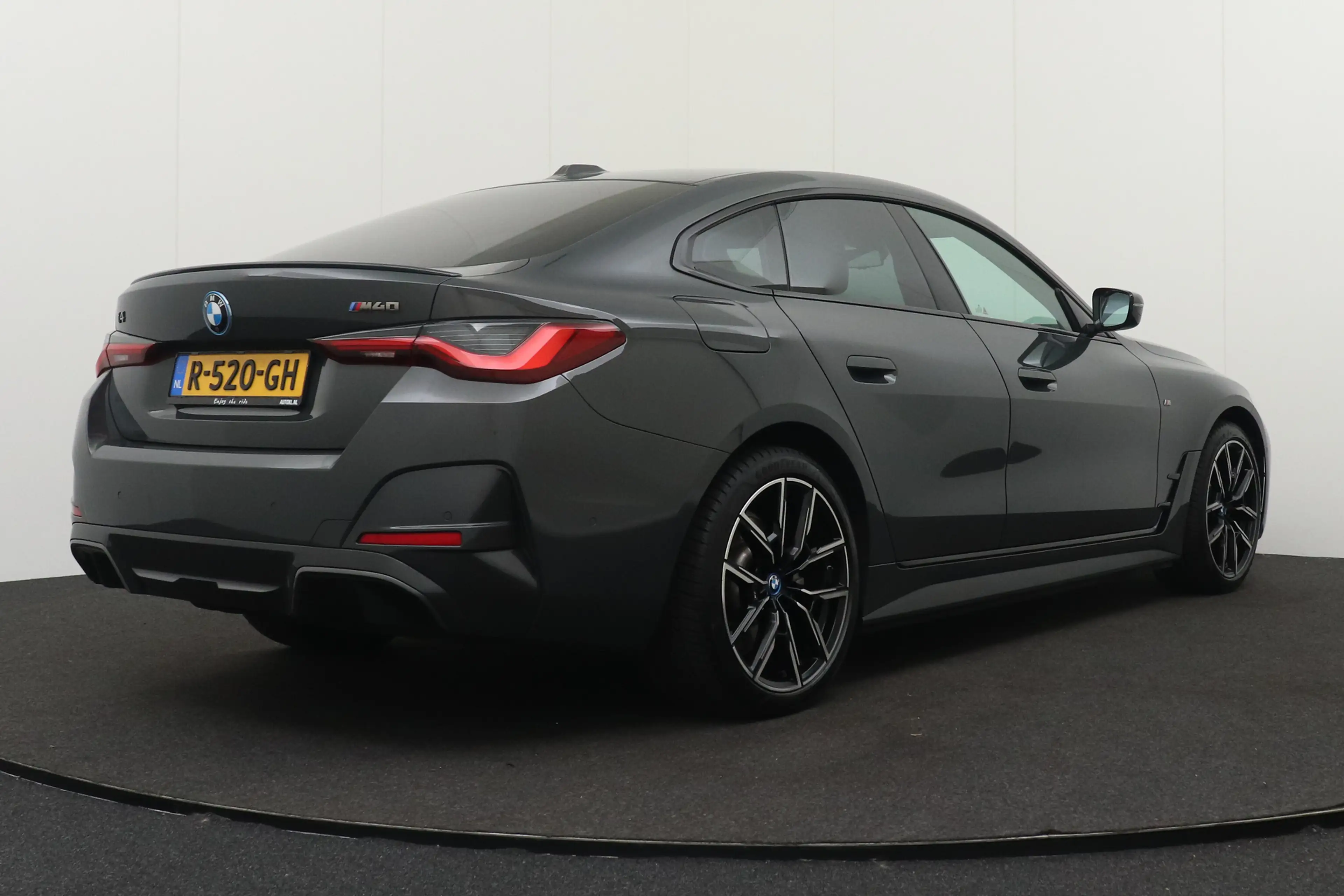 BMW i4 eDrive40 M-Sport Shadow Line 84 kWh (95%SOH) Schui — photo 3