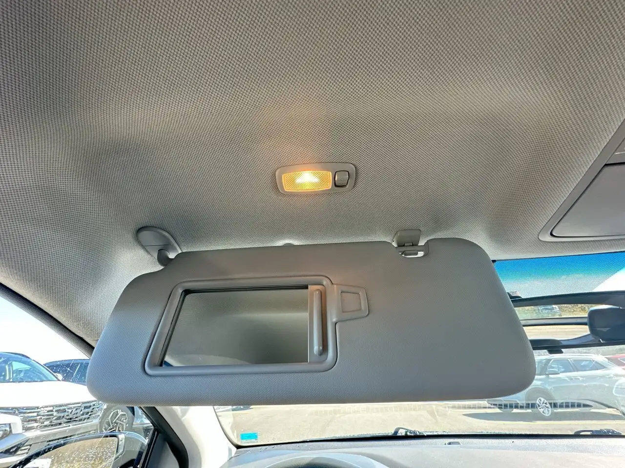 Hyundai IONIQ photo Hyundai IONIQ