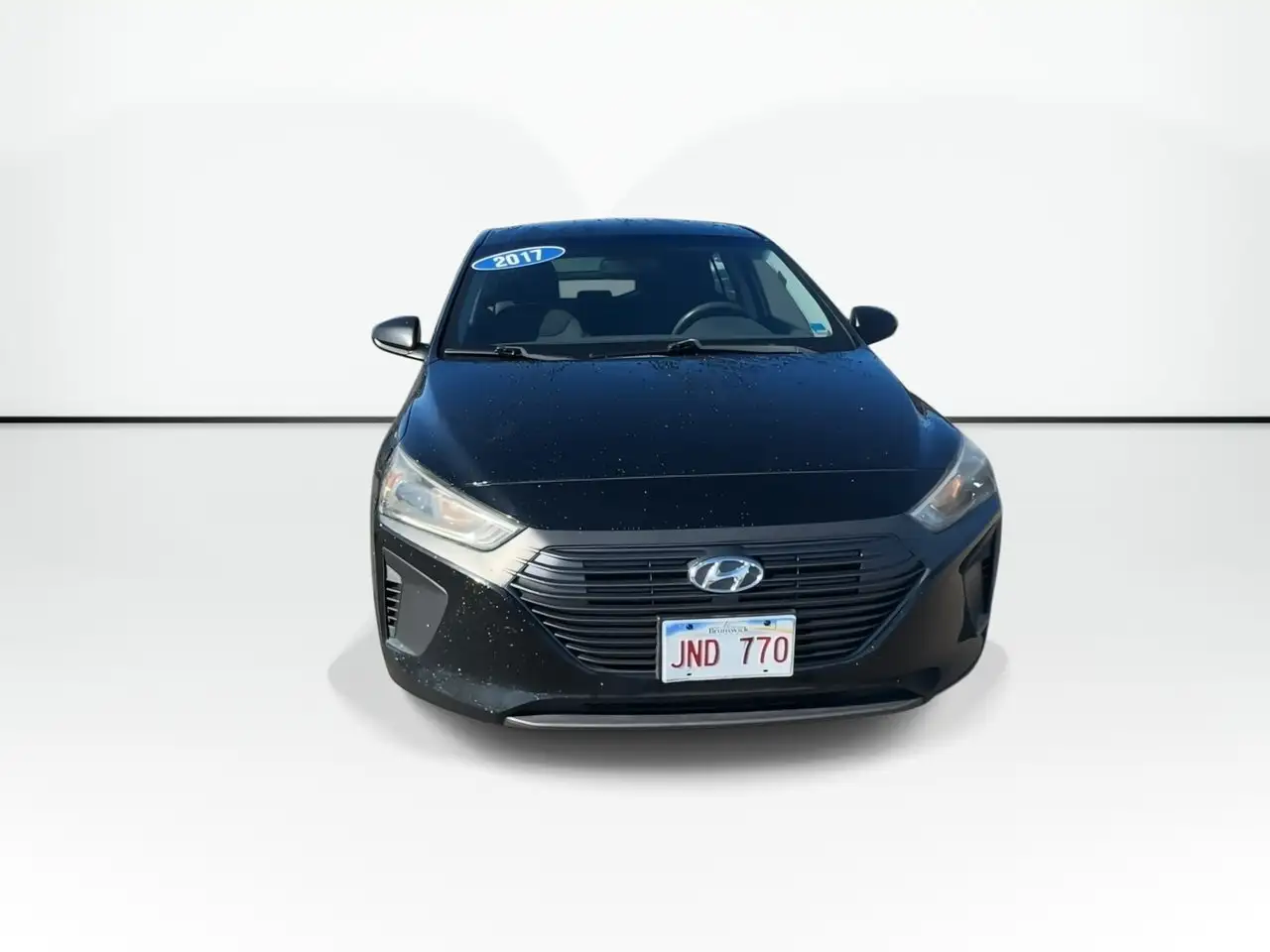 Hyundai IONIQ photo Hyundai IONIQ