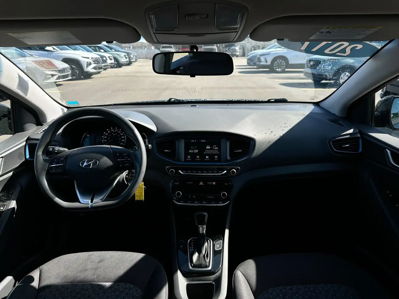Hyundai IONIQ photo Hyundai IONIQ