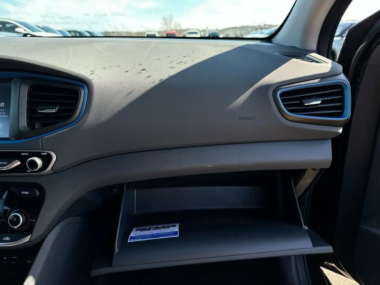 Hyundai IONIQ photo Hyundai IONIQ