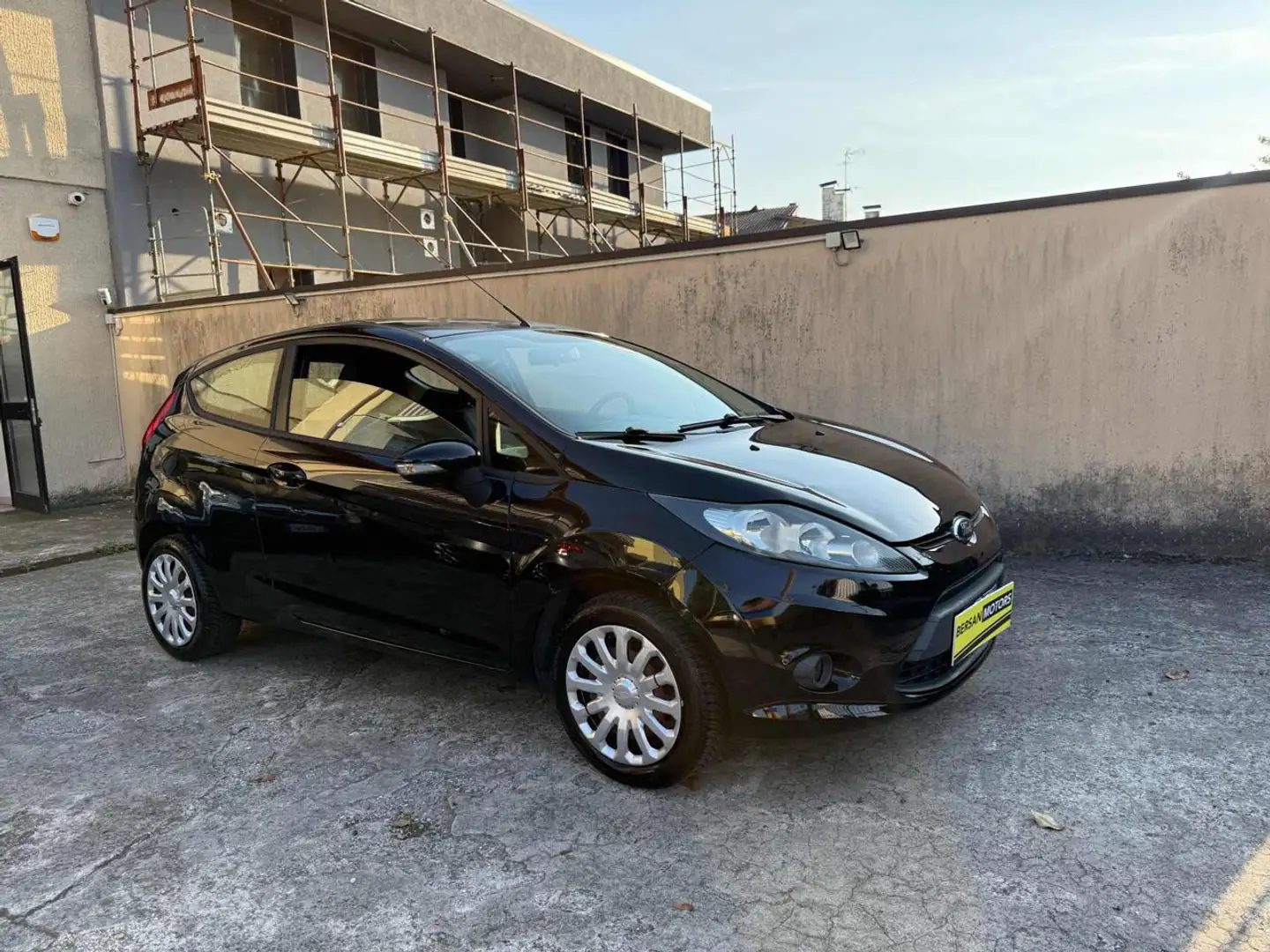 Ford Fiesta + 1.4 3 porte Bz.- GPL Nero - 1
