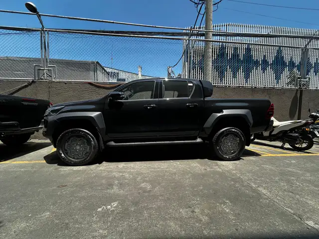 Toyota Hilux 2.8 D-4D 4WD GR Sport