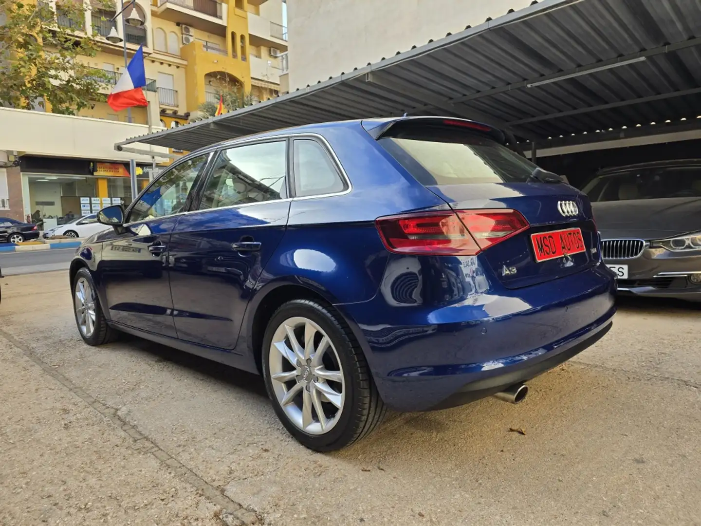Audi A3 Sportback 1.6TDI CD S line edition Azul - 2