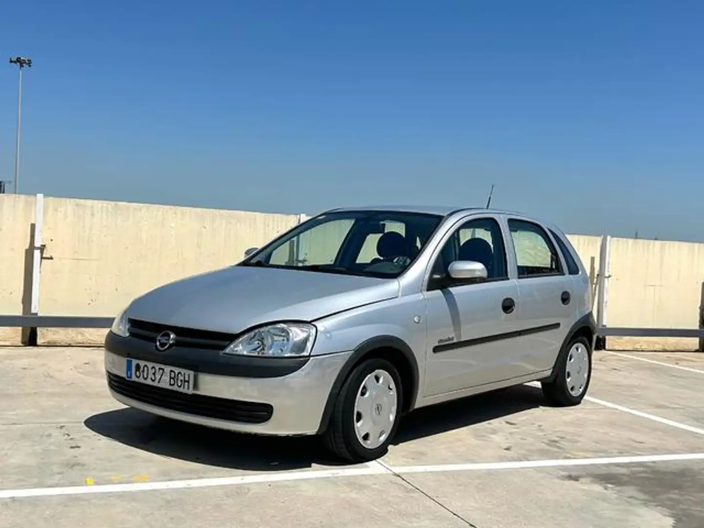 Opel Corsa 1.2 16v Club Silber - 1