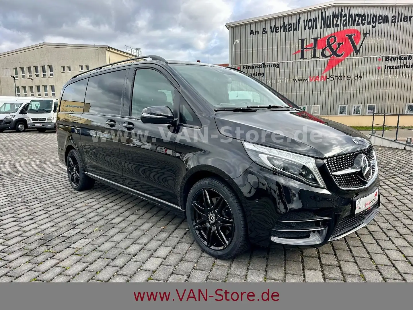 Mercedes-Benz V 250 LANG AMG/AVA ED/NIGHT/AHK/PANODACH Schwarz - 2
