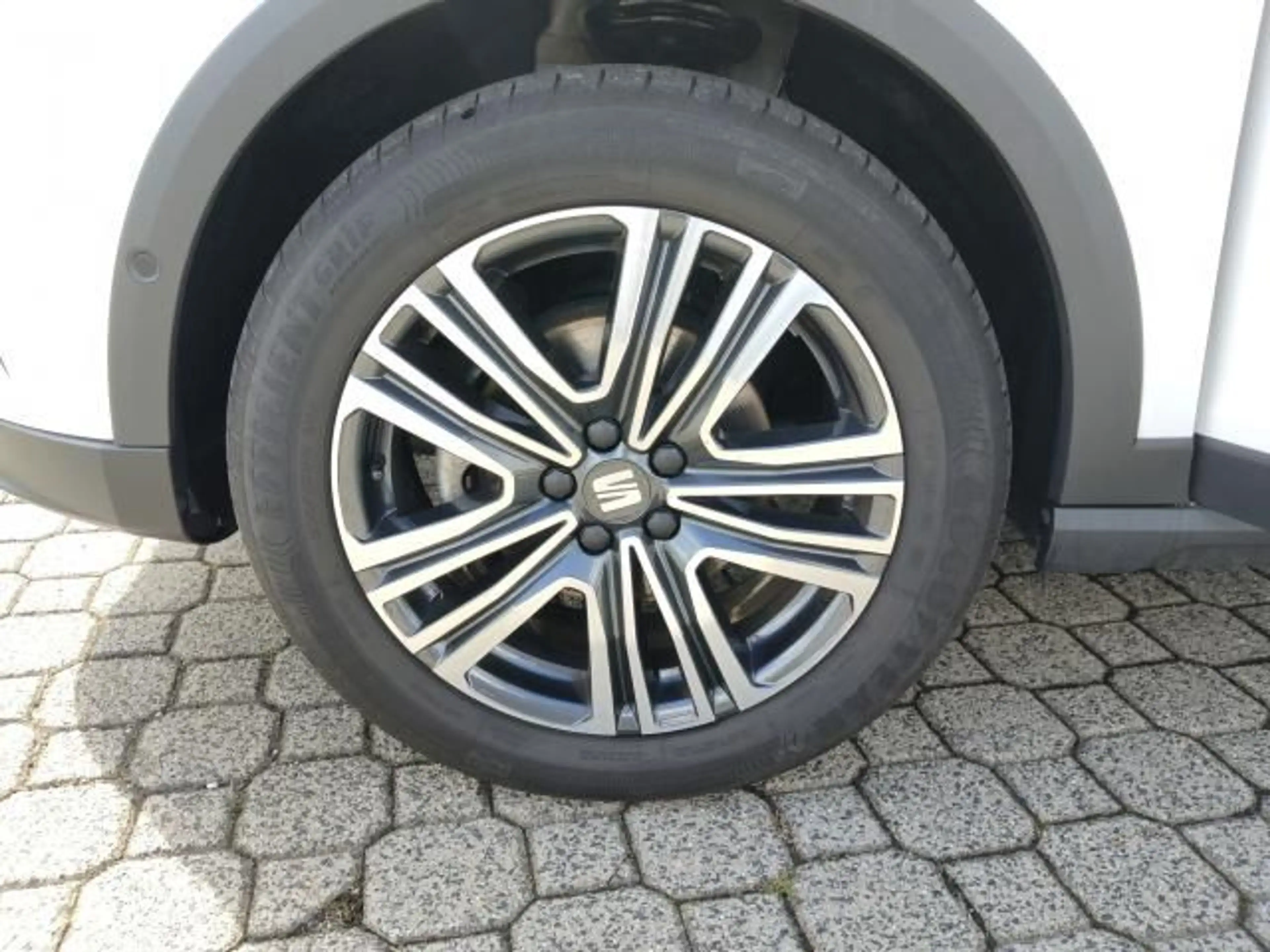 SEAT Arona ARONA STYLE EDITION 1.0 TSI FULL-LINK EINPARKH. — photo 12