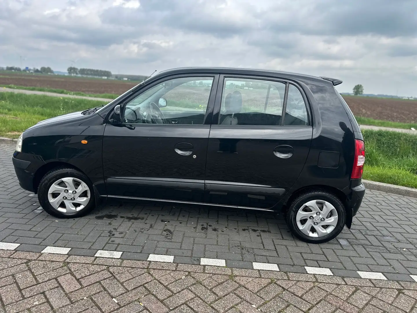 Hyundai Atos 1.1i Dynamic Prime Czarny - 1