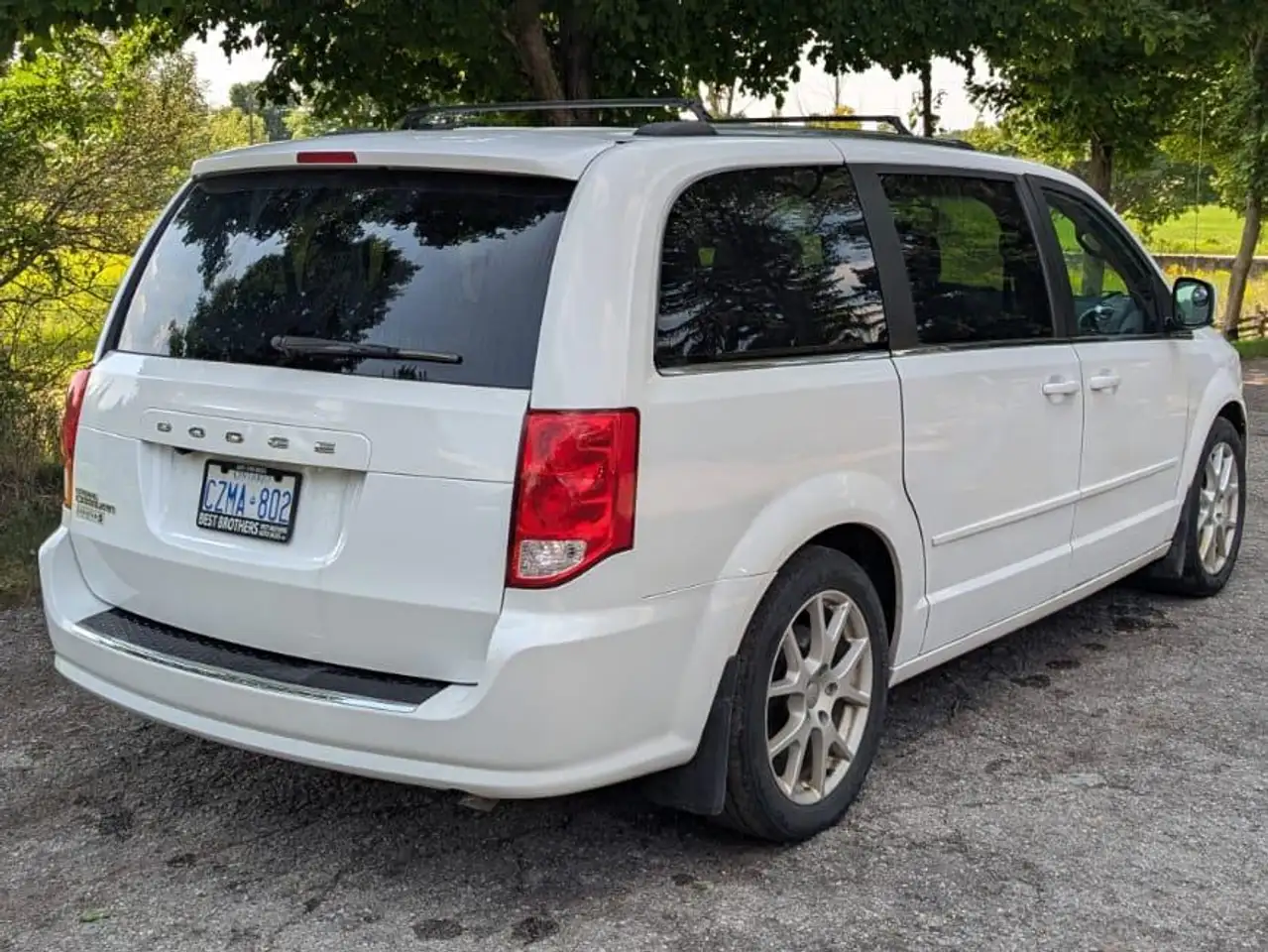 Dodge Grand Caravan снимка Dodge Grand Caravan