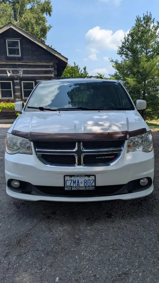 Dodge Grand Caravan снимка Dodge Grand Caravan