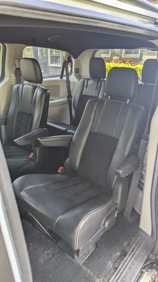 Dodge Grand Caravan снимка Dodge Grand Caravan
