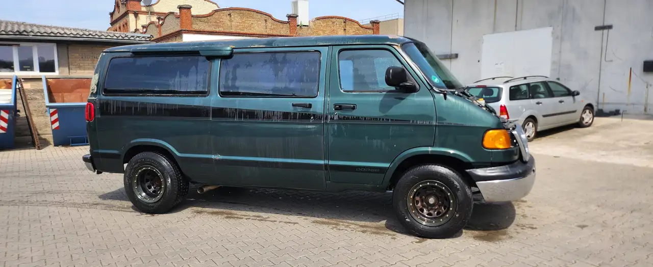 Dodge RAM Van, foto 2