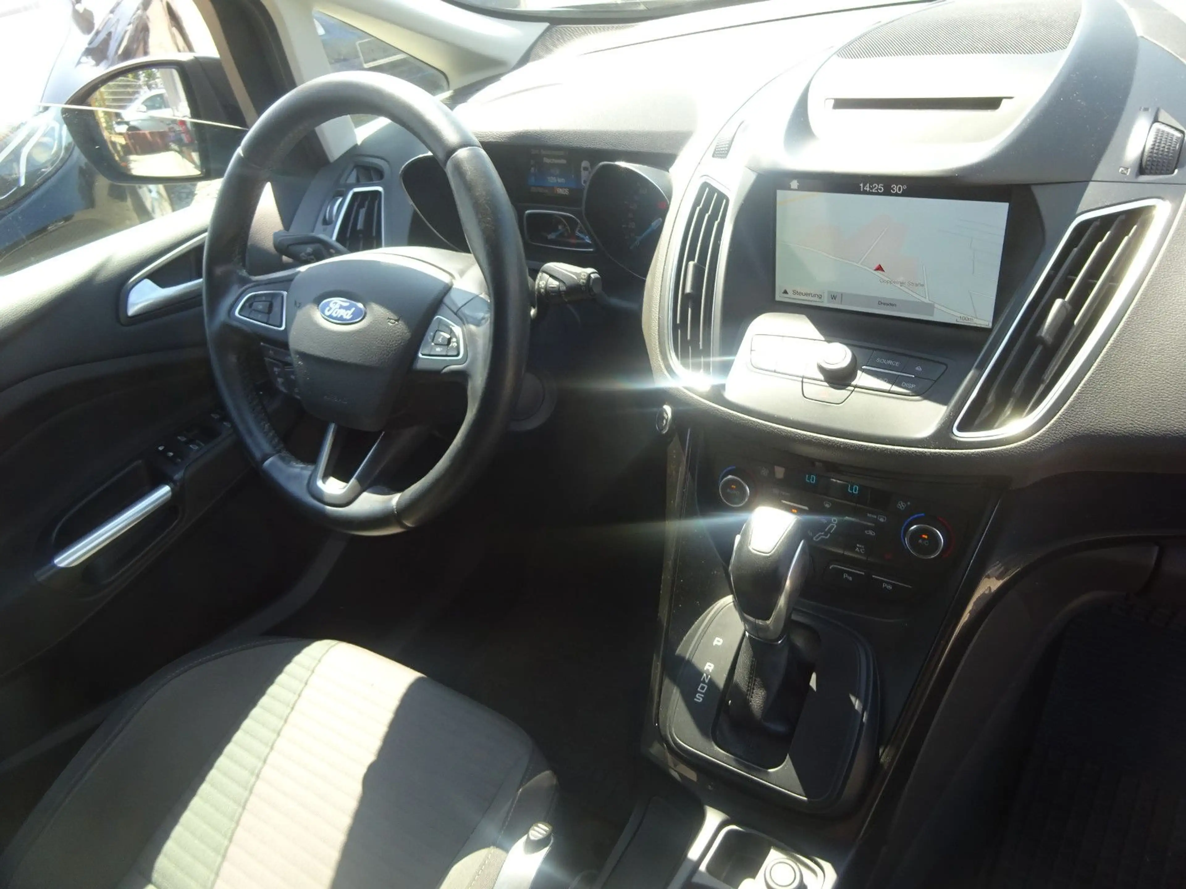 Ford Grand C-Max 1.5 Titanium Automatik — photo 12