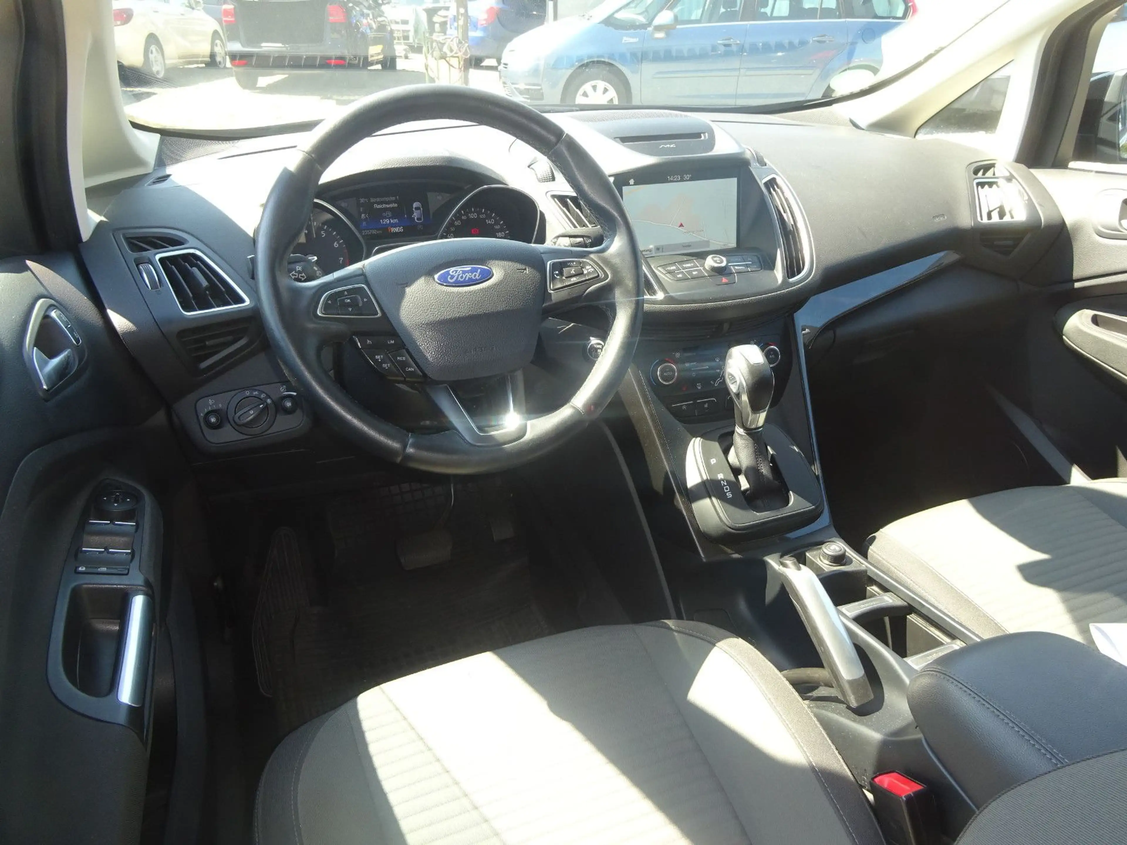 Ford Grand C-Max 1.5 Titanium Automatik — photo 9