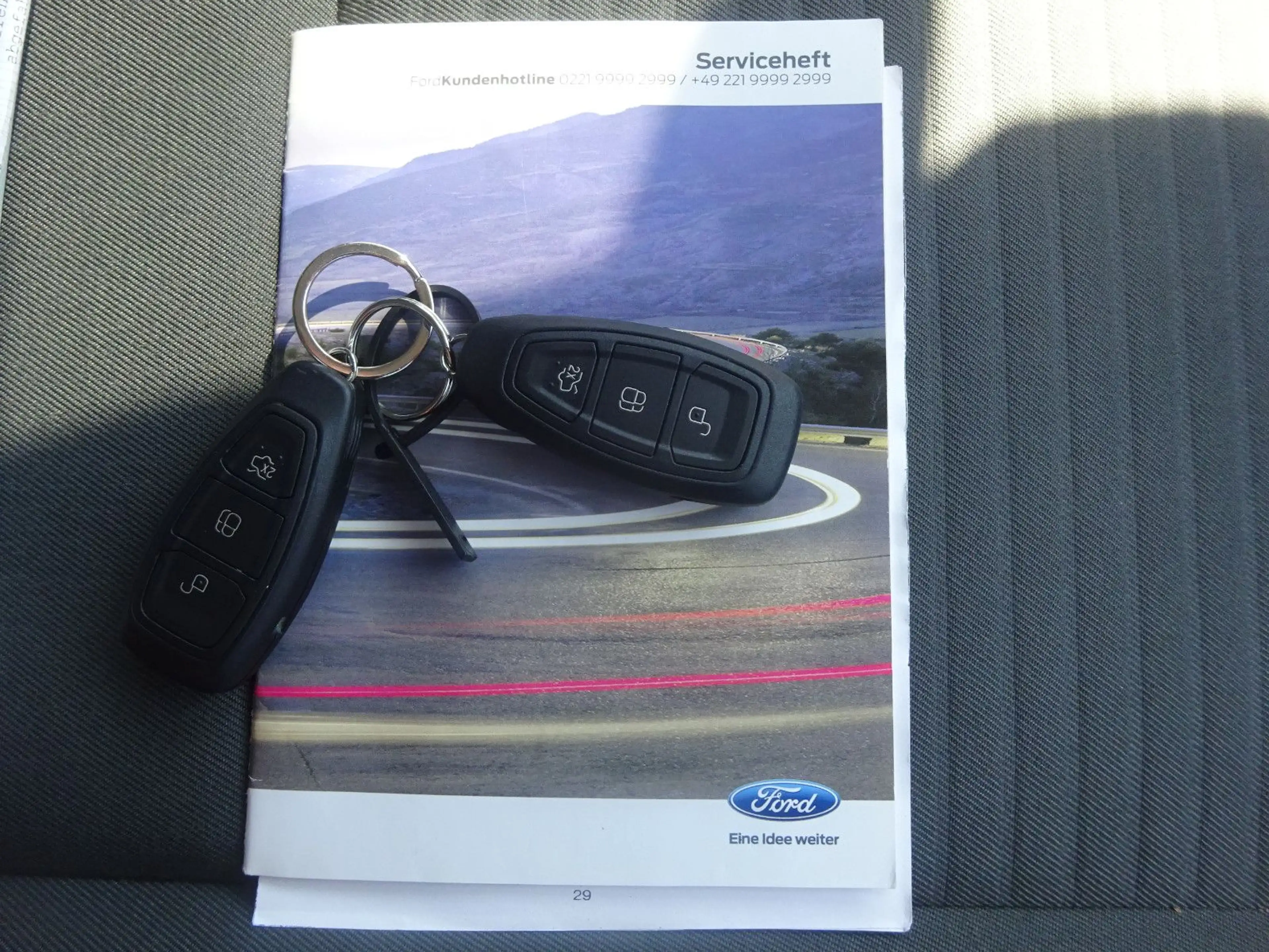 Ford Grand C-Max 1.5 Titanium Automatik — photo 14