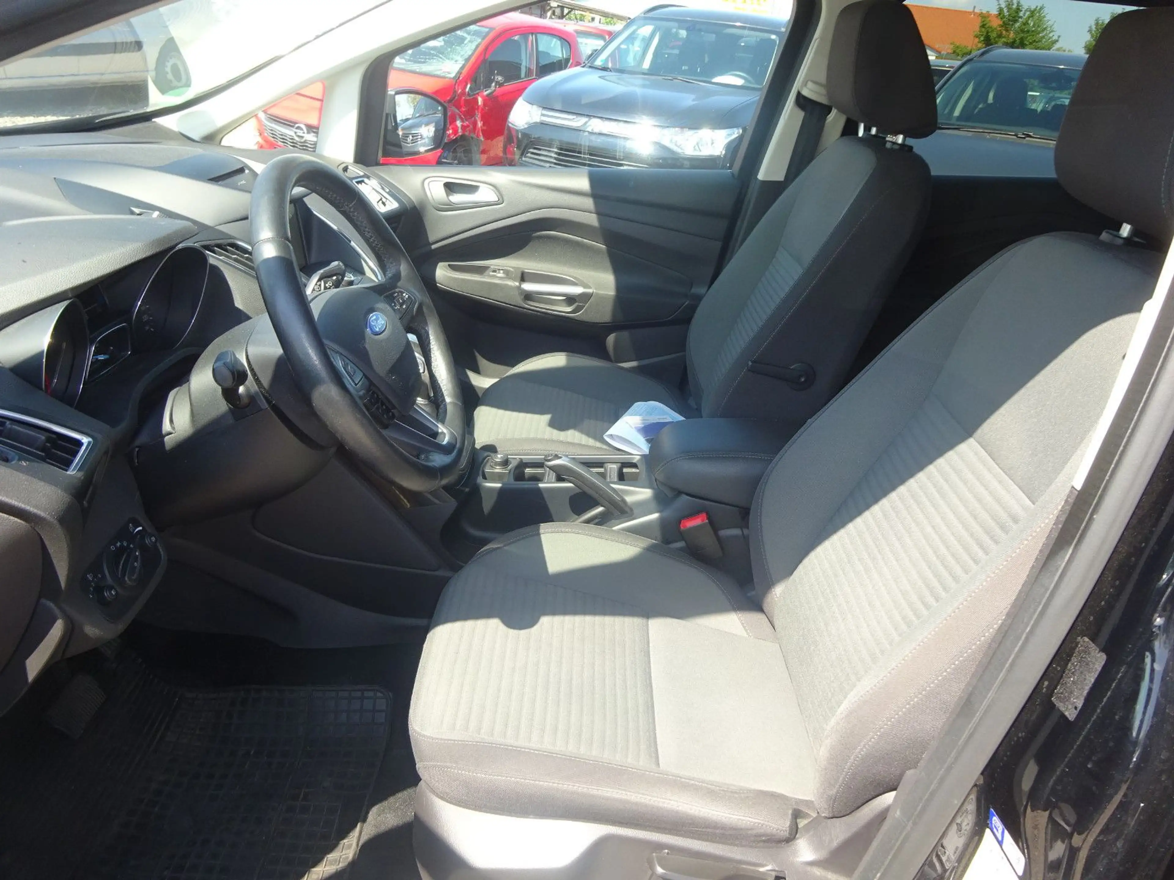 Ford Grand C-Max 1.5 Titanium Automatik — photo 7