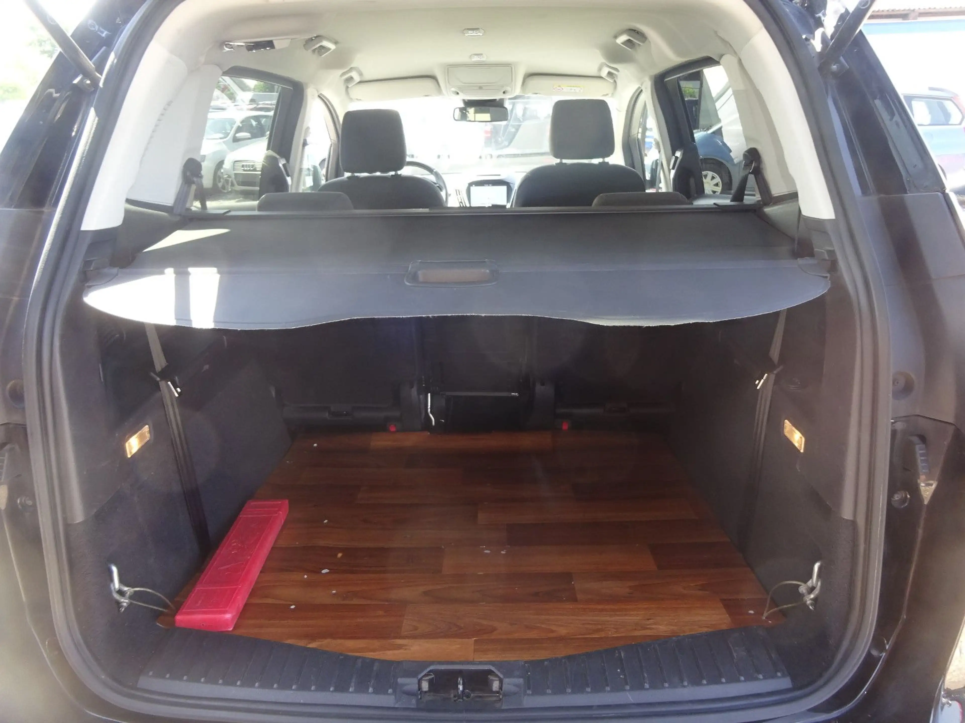 Ford Grand C-Max 1.5 Titanium Automatik — photo 10