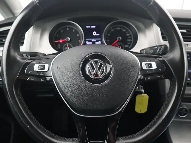 Volkswagen Golf view 14