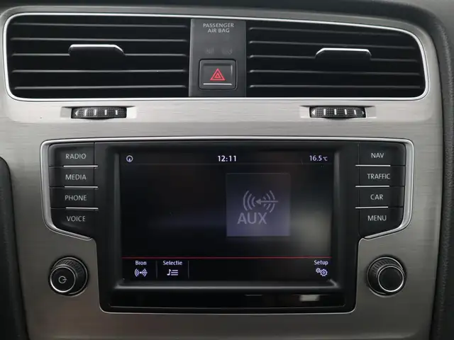 Volkswagen Golf view 25